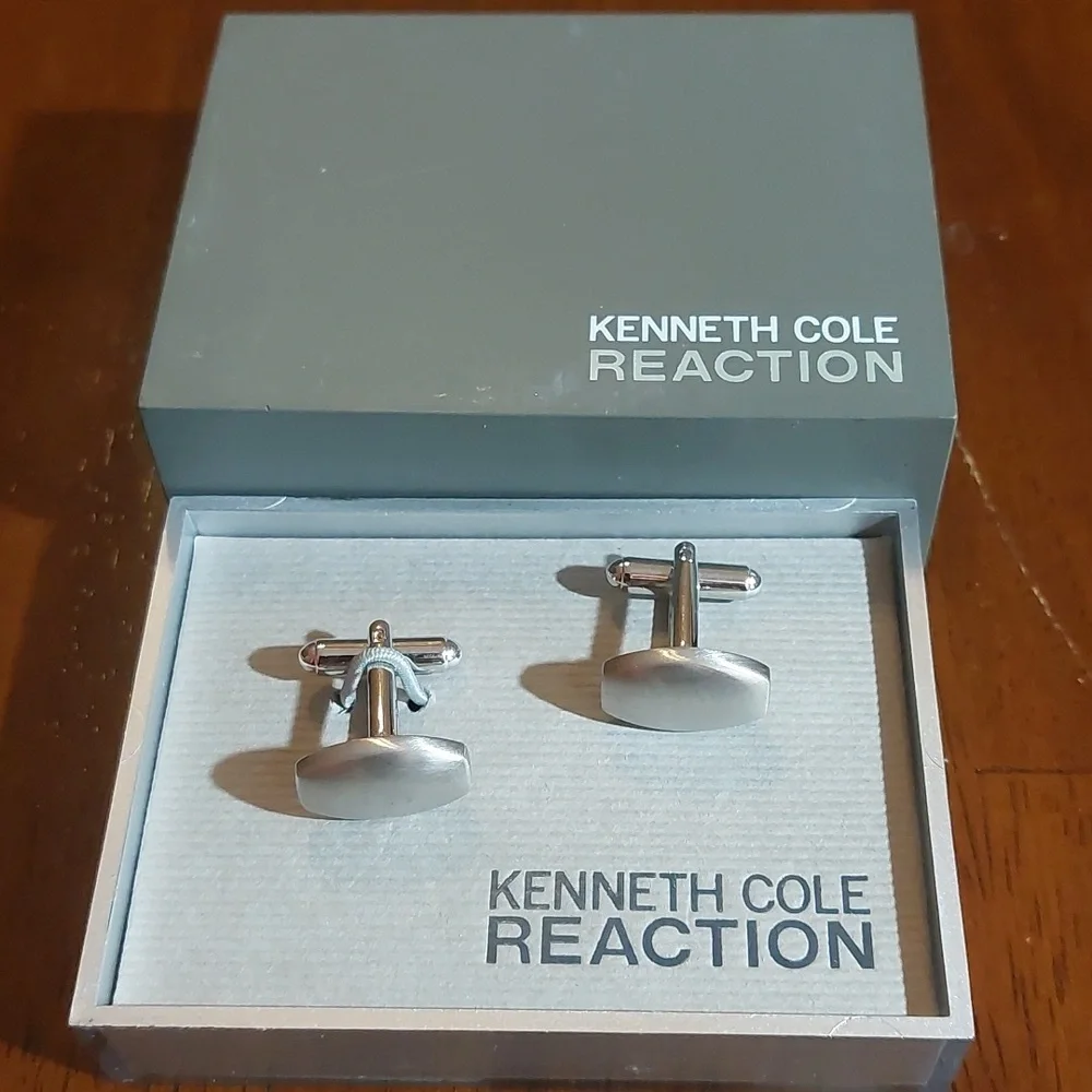 Kenneth Cole Reaction Minimalist Solid Silver Tone Designer Cufflinks